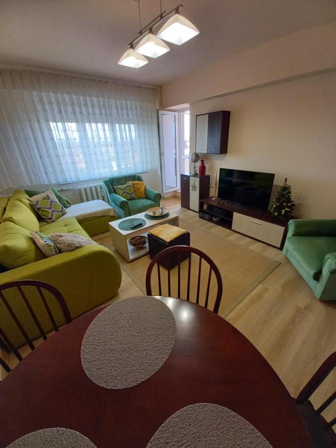 Tei Leilighet Oradea Eksteriør bilde